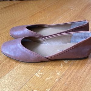 Lucky Brand Women’s Alba Flat. Size: 8.5. Color: Cognac